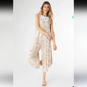 Coco + Carmen Christy Casual Romper with Adjustable Straps Size S/M (NWT)